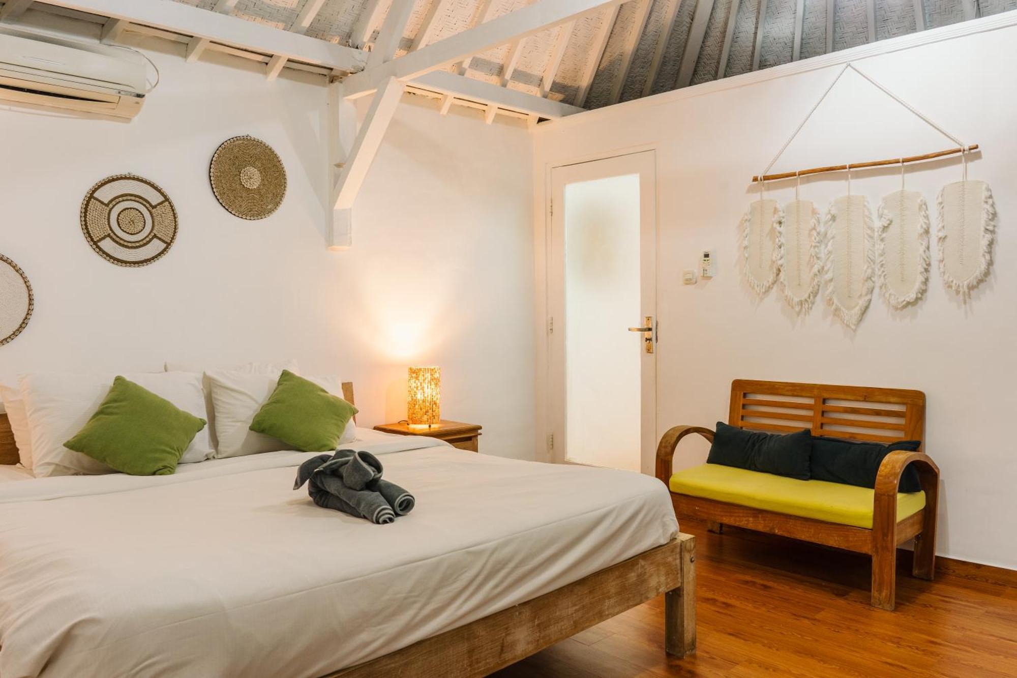 Renovated Mara Double Six Villa Seminyak (Bali)