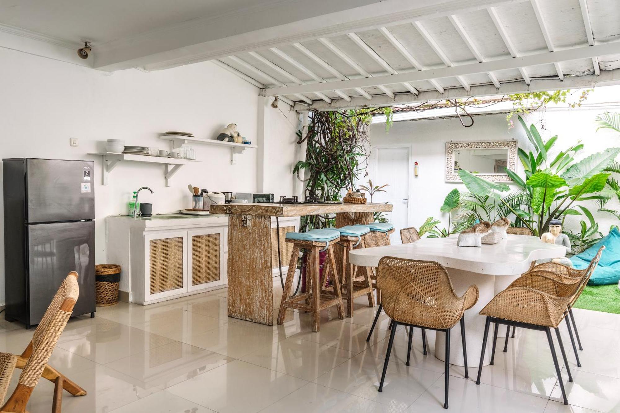 Renovated Mara Double Six Villa