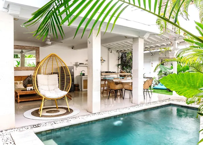 Renovated Mara Villa Double Six Beach
