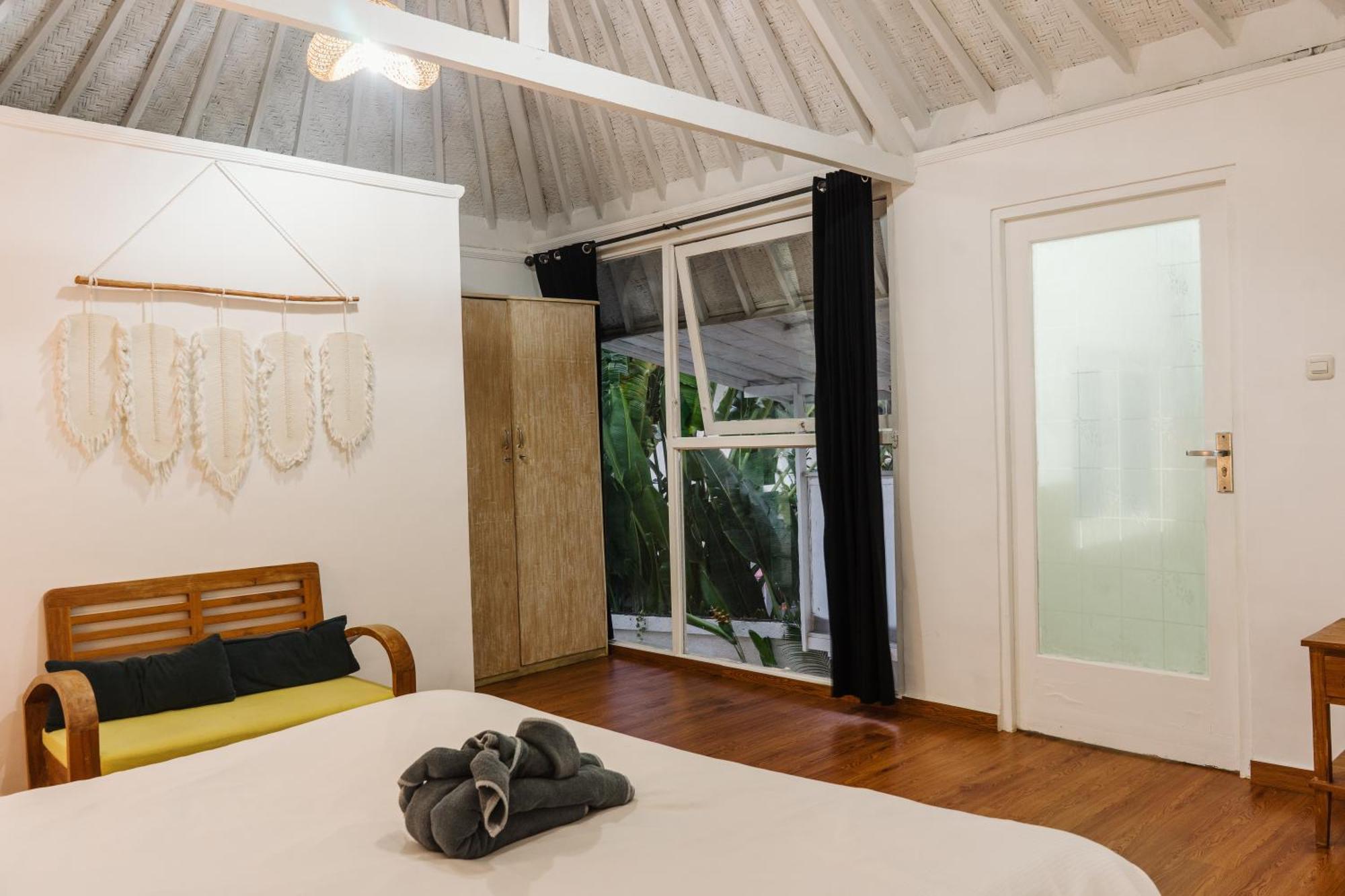 Renovated Mara Double Six Villa