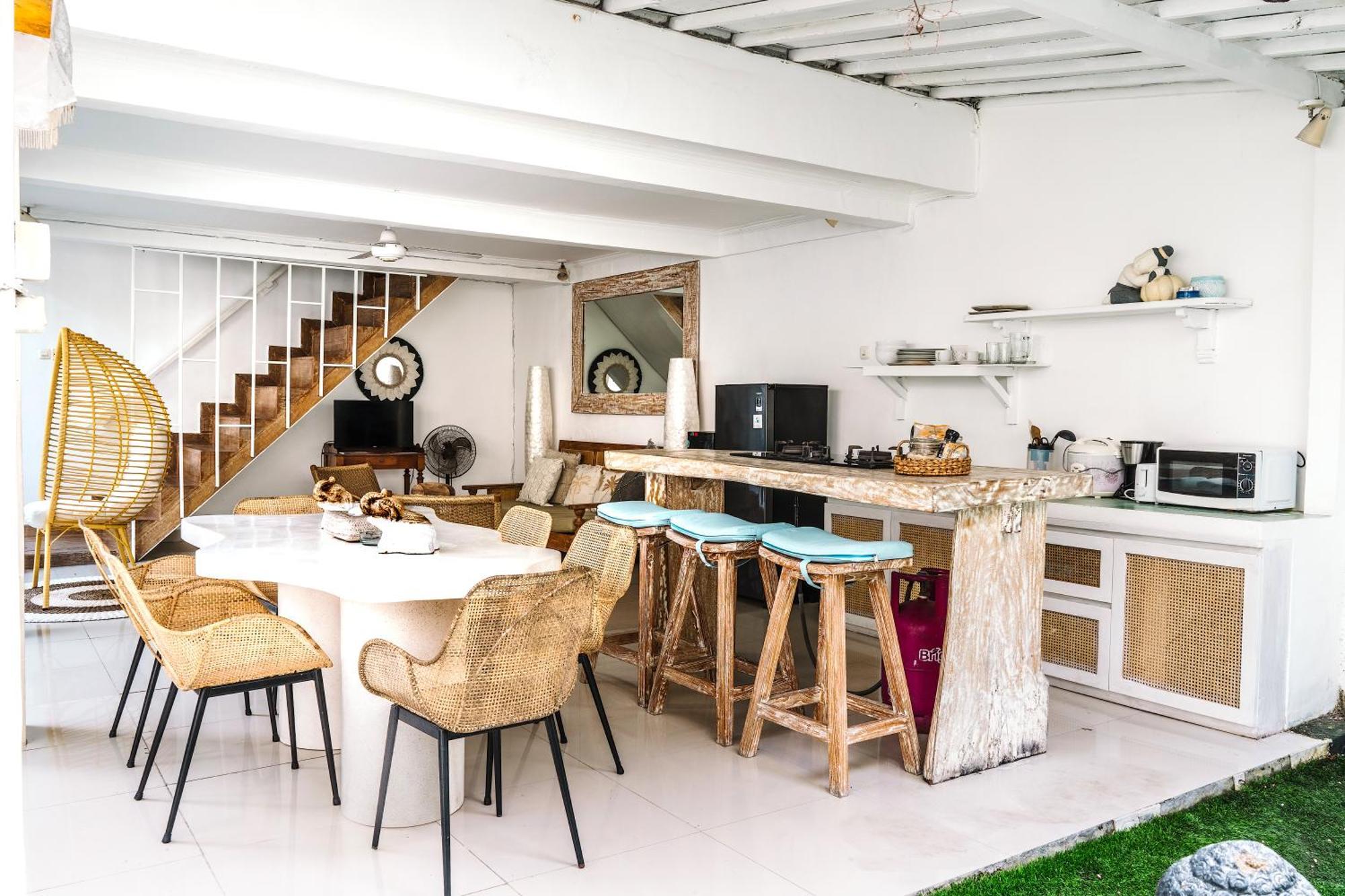 Renovated Mara Double Six Villa